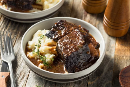 Bœuf braisé maison : recette réconfortante et facile à préparer