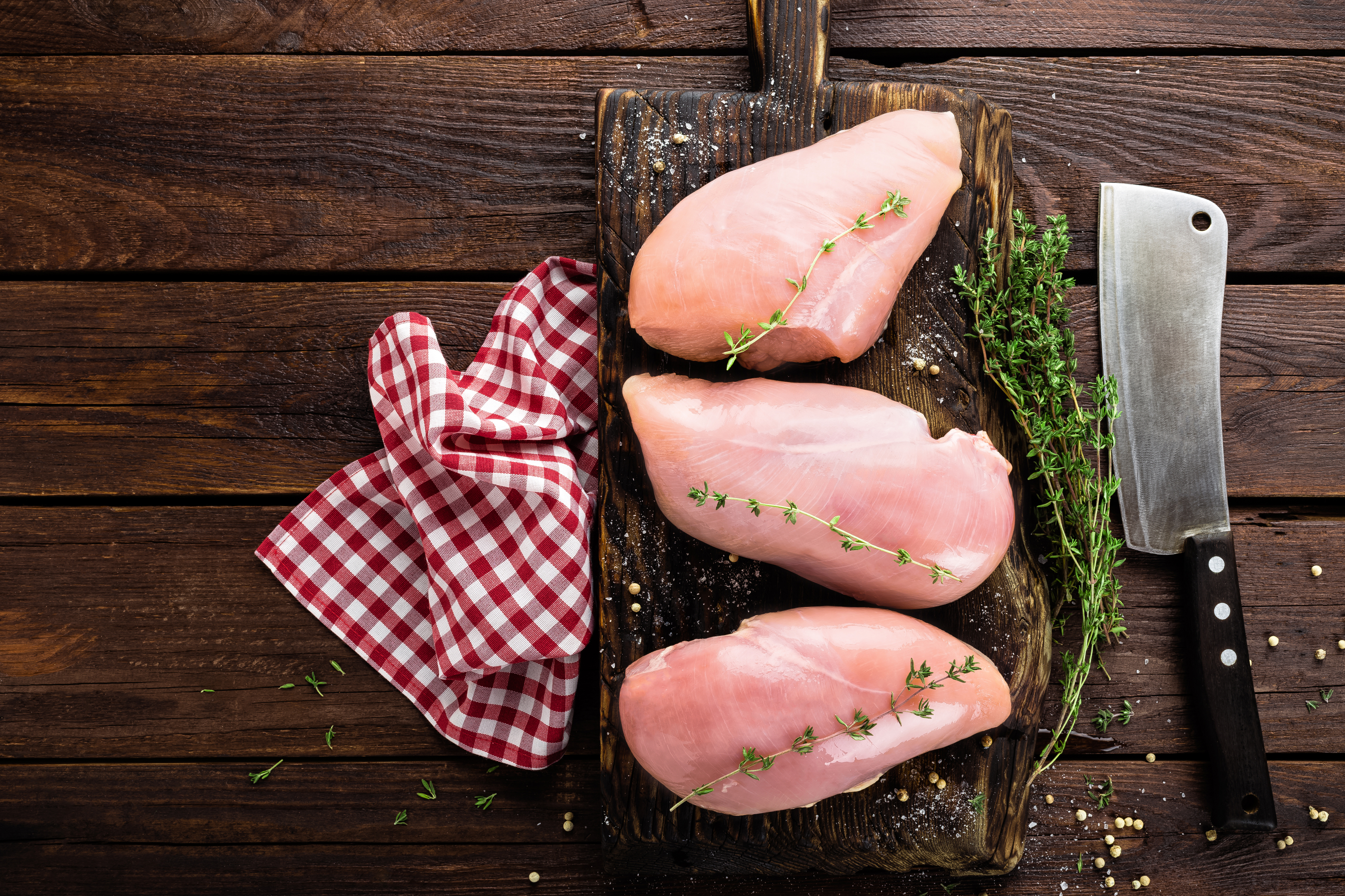 Poitrines de poulet de grain