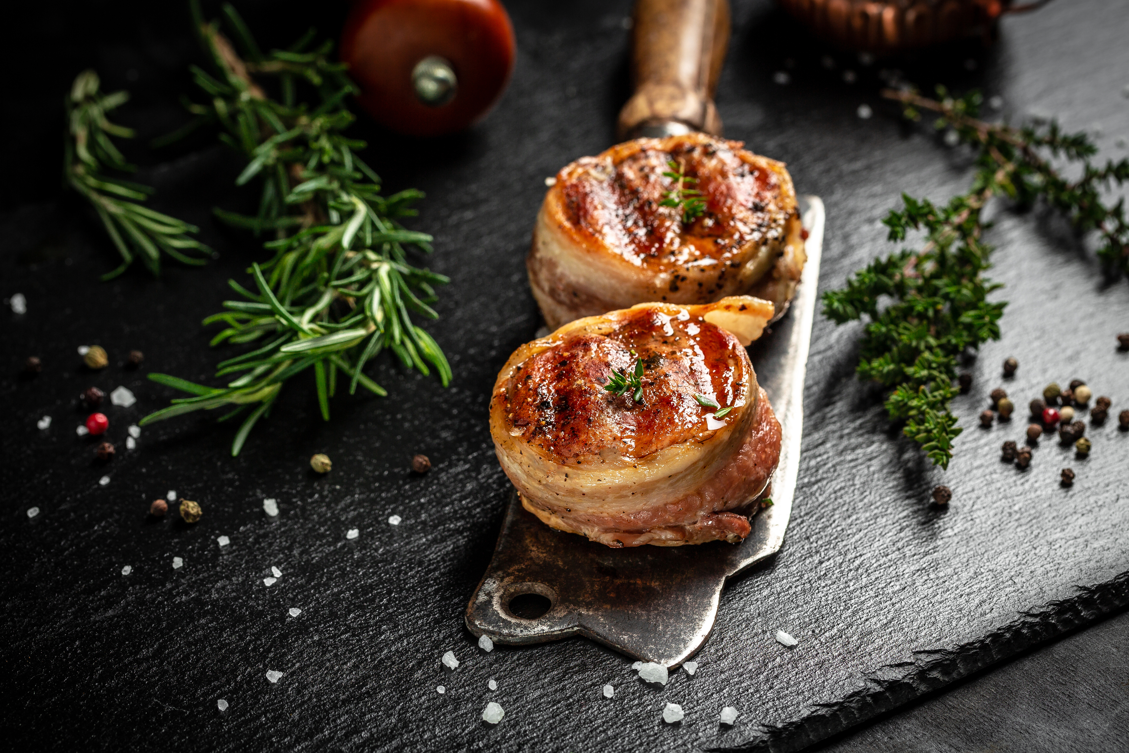 Contre-filet enrobé de Bacon mariné 3 poivres
