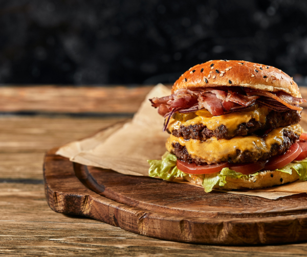 Burgers cheddar bacon